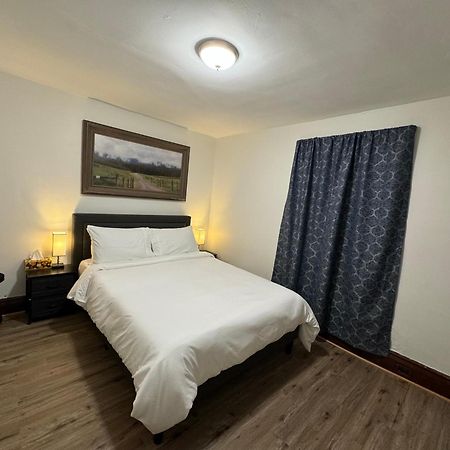 Comfy Getaway, 5 Bed, Sleeps 9, Walk To Falls! Niagara Falls Ngoại thất bức ảnh