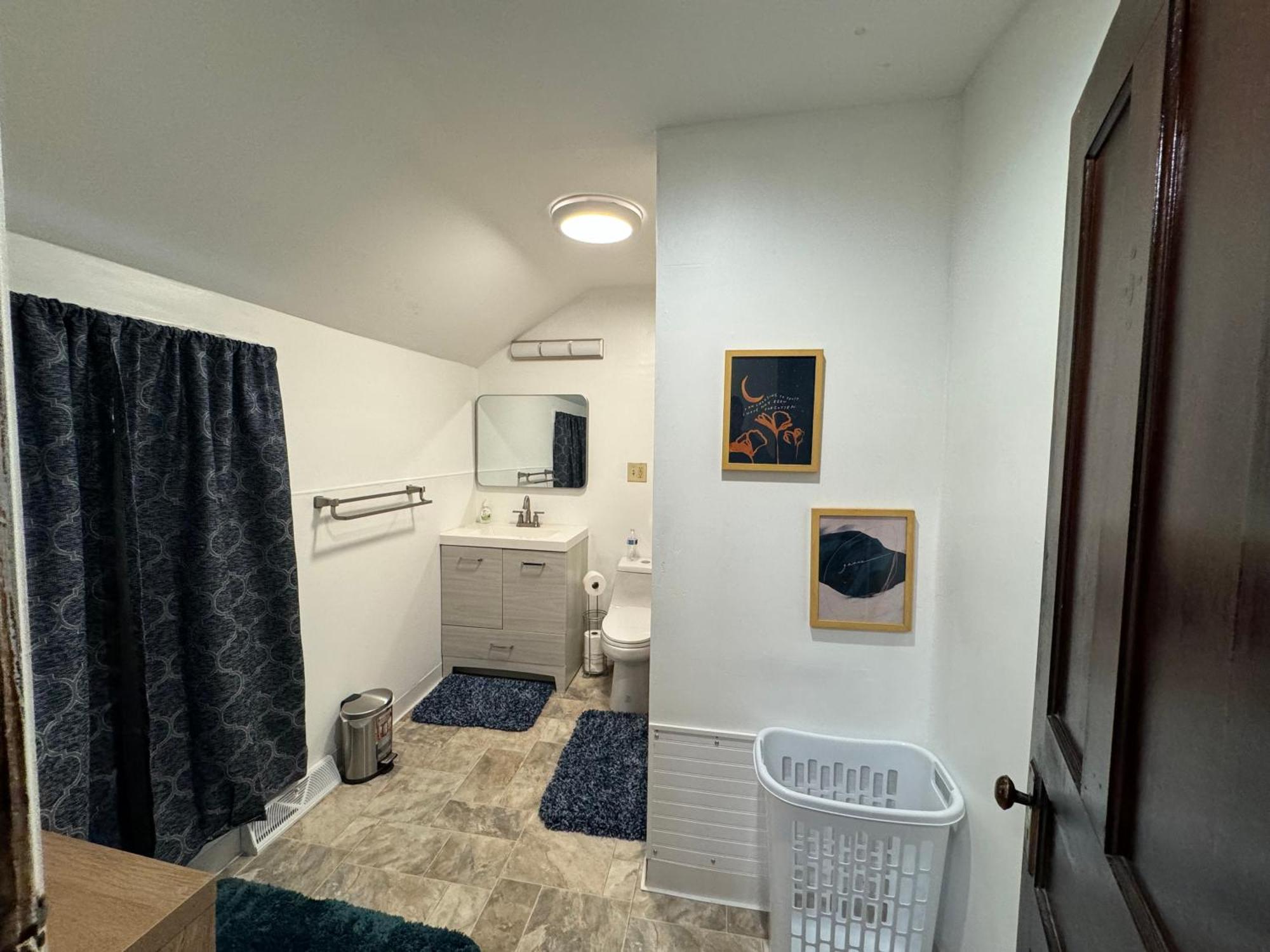 Comfy Getaway, 5 Bed, Sleeps 9, Walk To Falls! Niagara Falls Ngoại thất bức ảnh