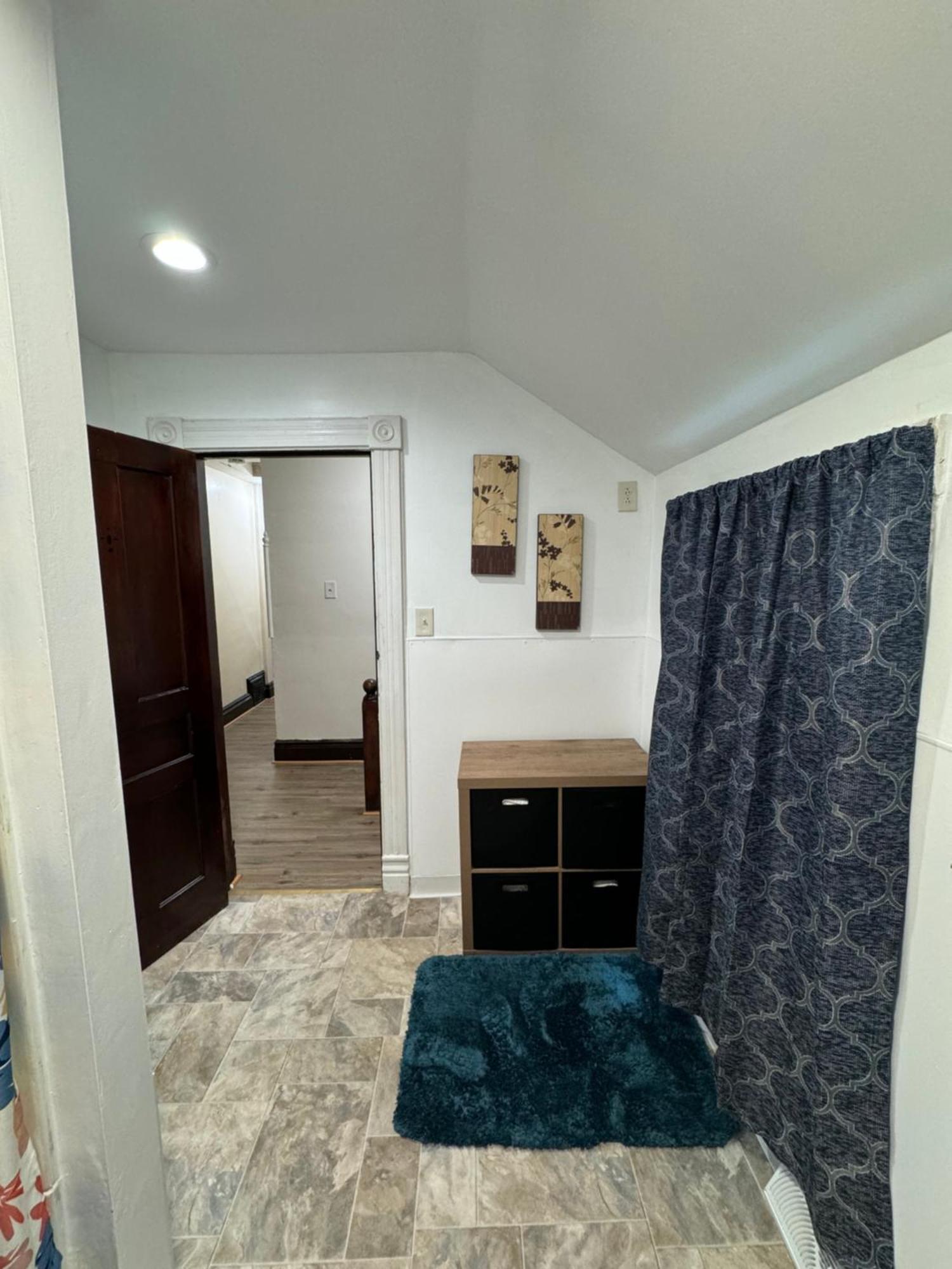 Comfy Getaway, 5 Bed, Sleeps 9, Walk To Falls! Niagara Falls Ngoại thất bức ảnh