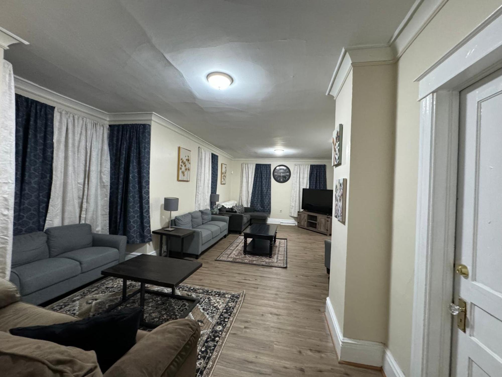 Comfy Getaway, 5 Bed, Sleeps 9, Walk To Falls! Niagara Falls Ngoại thất bức ảnh