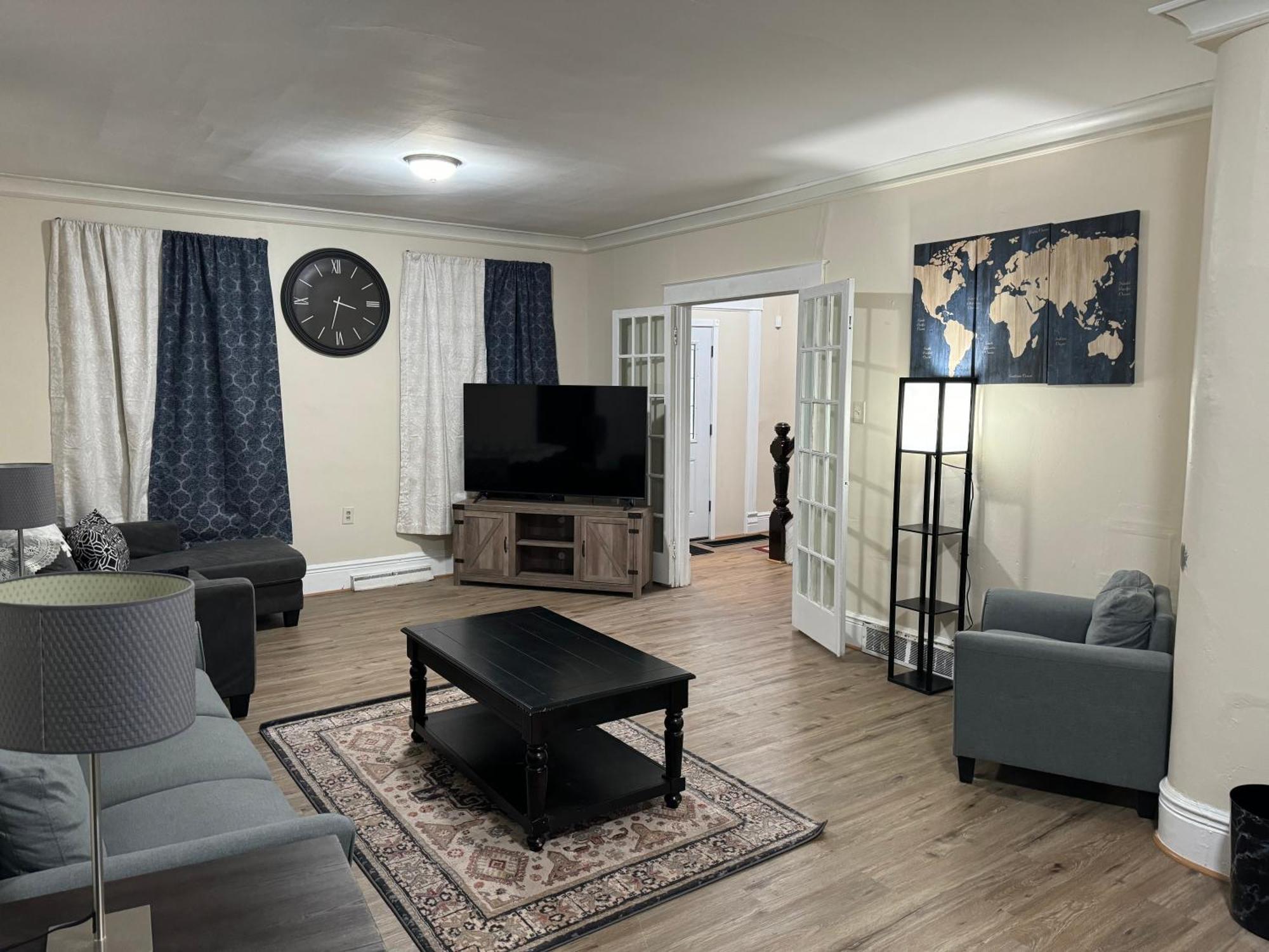 Comfy Getaway, 5 Bed, Sleeps 9, Walk To Falls! Niagara Falls Ngoại thất bức ảnh