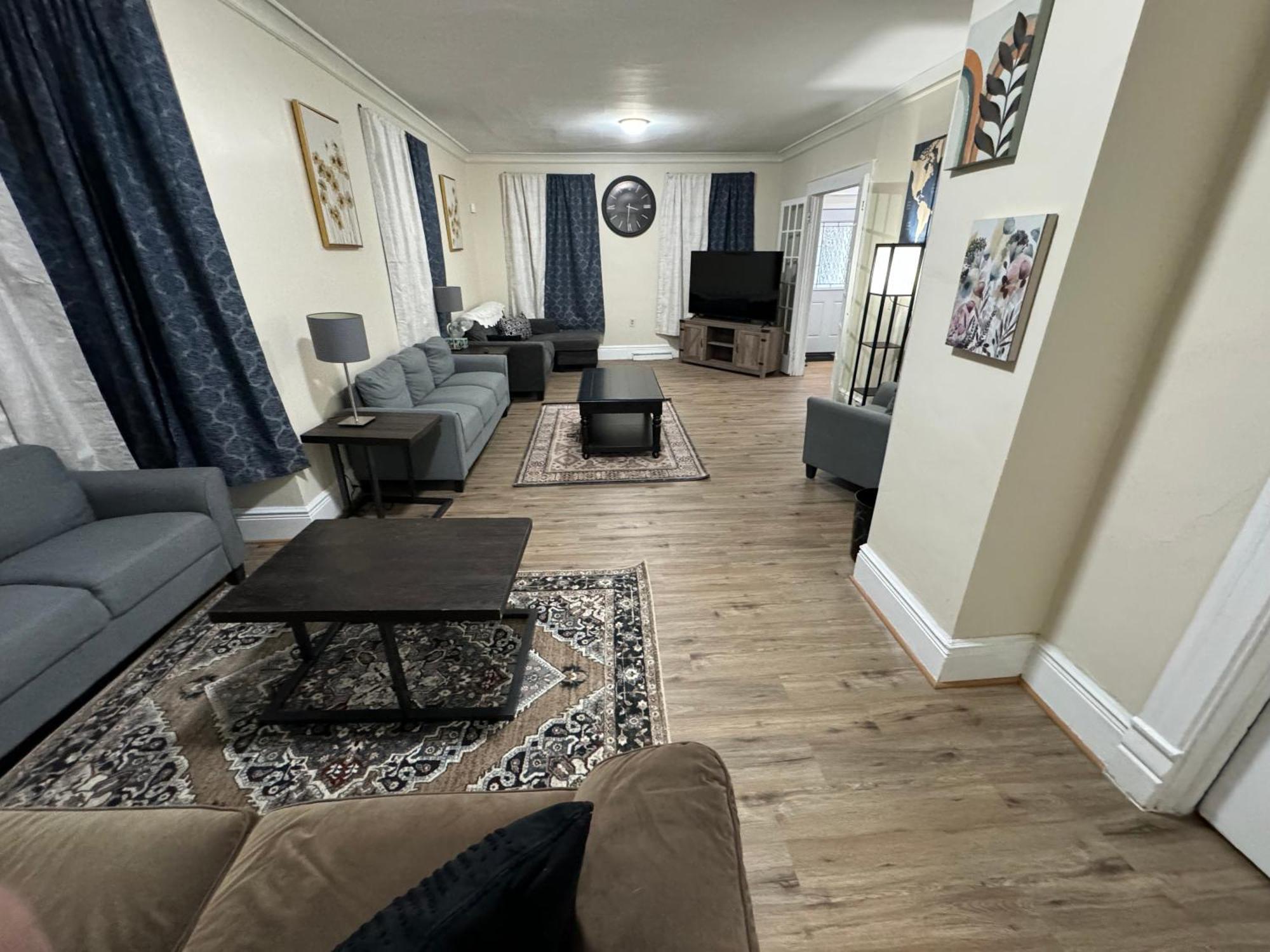 Comfy Getaway, 5 Bed, Sleeps 9, Walk To Falls! Niagara Falls Ngoại thất bức ảnh